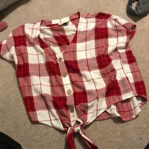 V neck cropped shirt